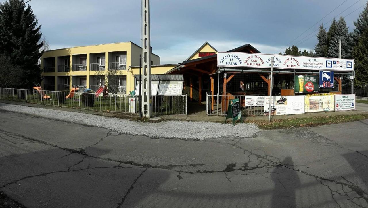 Grill Terasz Etterem Es Szallashely Mezőkövesd Екстериор снимка