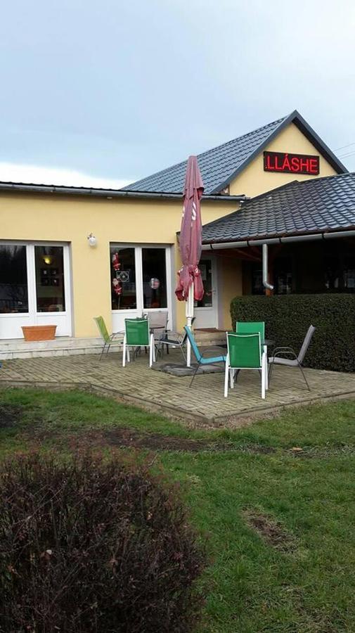 Grill Terasz Etterem Es Szallashely Mezőkövesd Екстериор снимка