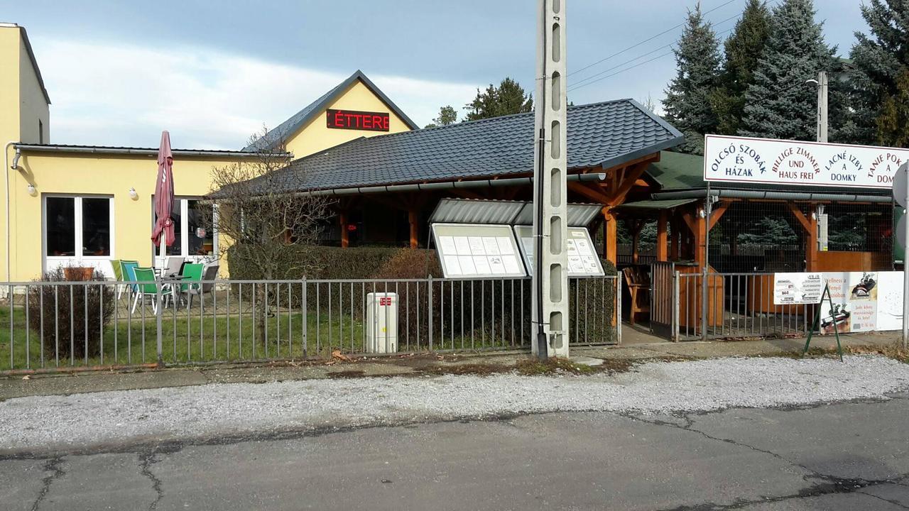 Grill Terasz Etterem Es Szallashely Mezőkövesd Екстериор снимка